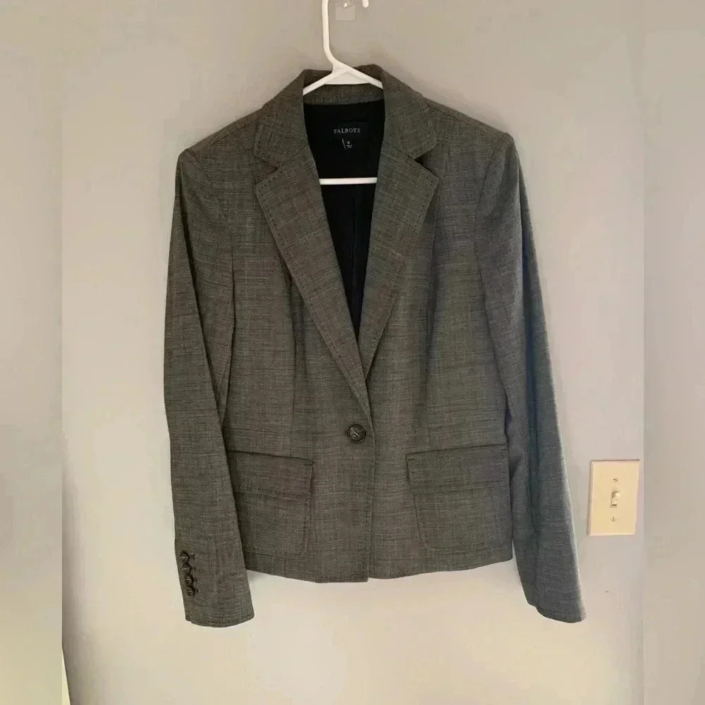 Woman’s Talbots Heather Grey Wool Blend Classic Long Sleeve Button Blazer Size10